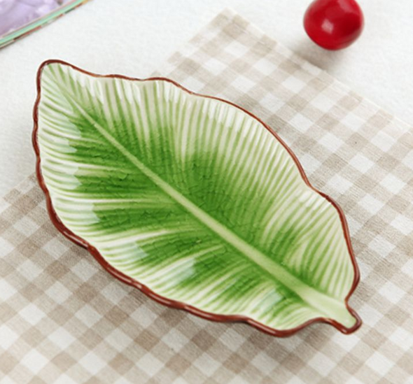 Creative Banana Leaf Shape Ceramic Plate Lovely Seasoning Dish