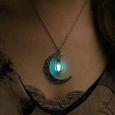Crescent Moon Glow Necklace - Bestgoodshop