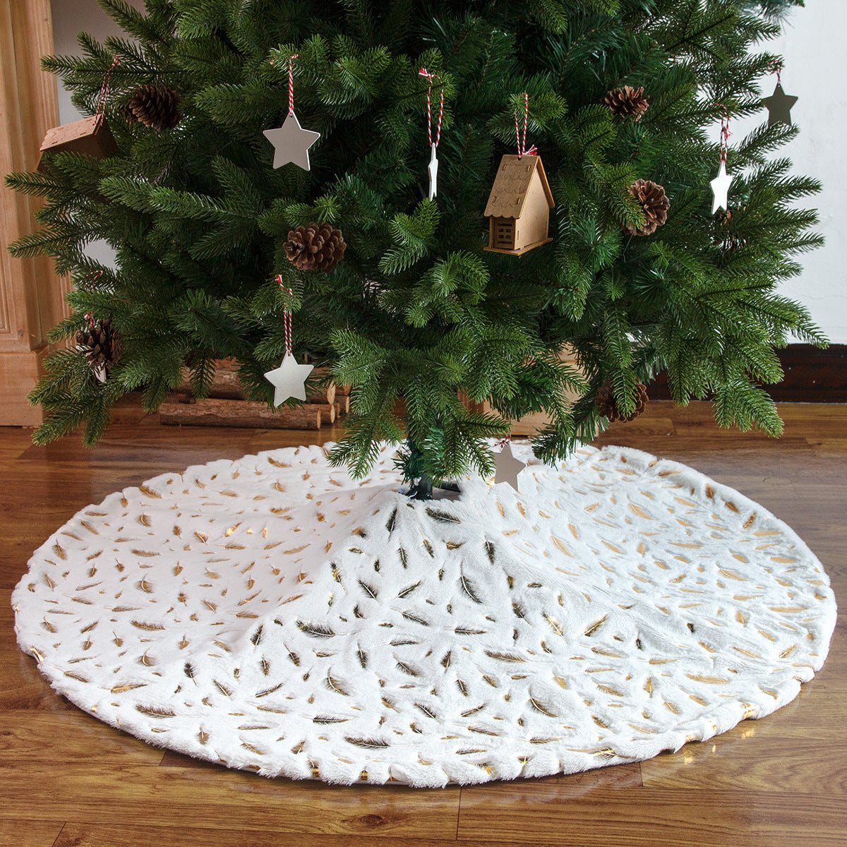 New White Plush Christmas Tree Skirt