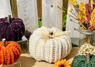 Crochet Halloween Ornament Big Pumpkin Arrangement